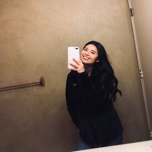 Meet your Posher, Jocelyn